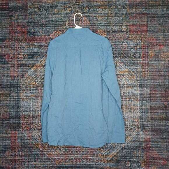 Travis Mathew mens blue woven button down shirt XL EUC - Picture 2 of 4